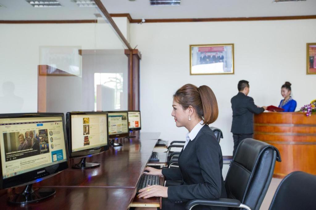 Vientiane Plaza Hotel Экстерьер фото