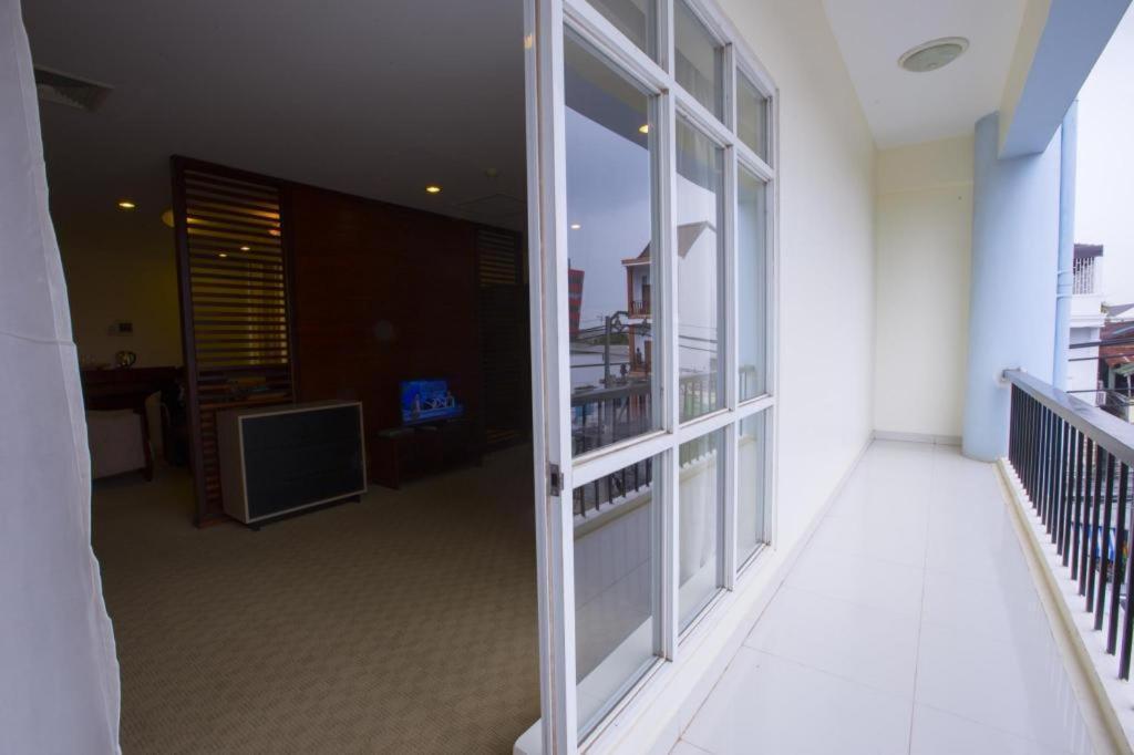 Vientiane Plaza Hotel Экстерьер фото