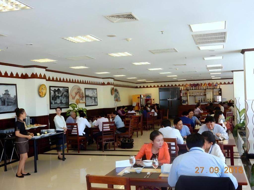 Vientiane Plaza Hotel Экстерьер фото