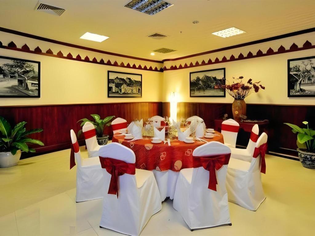 Vientiane Plaza Hotel Экстерьер фото