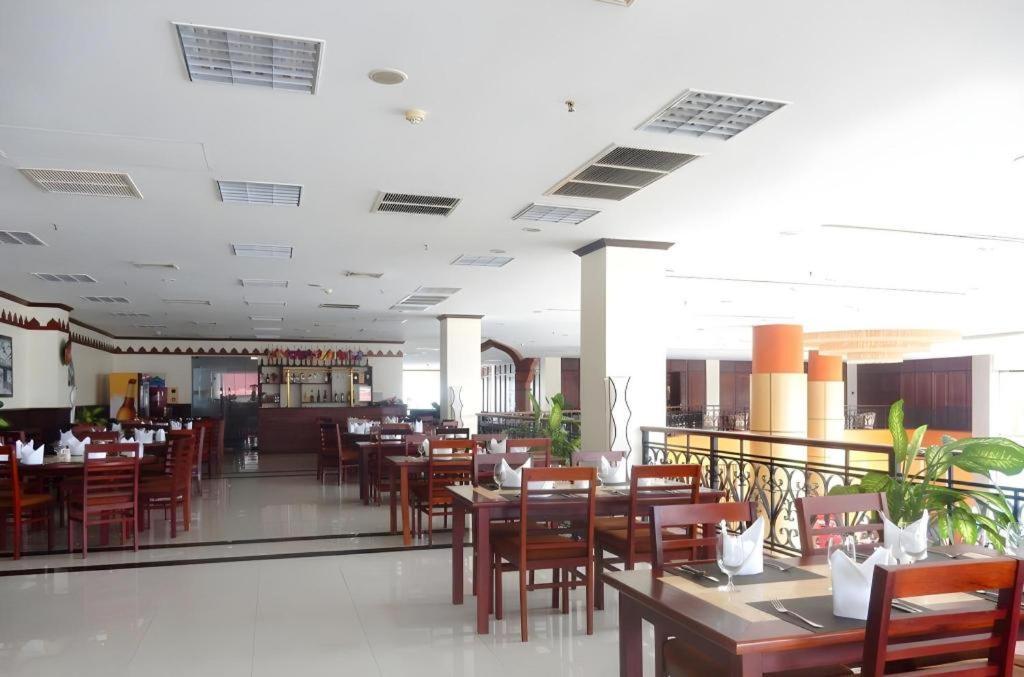 Vientiane Plaza Hotel Экстерьер фото
