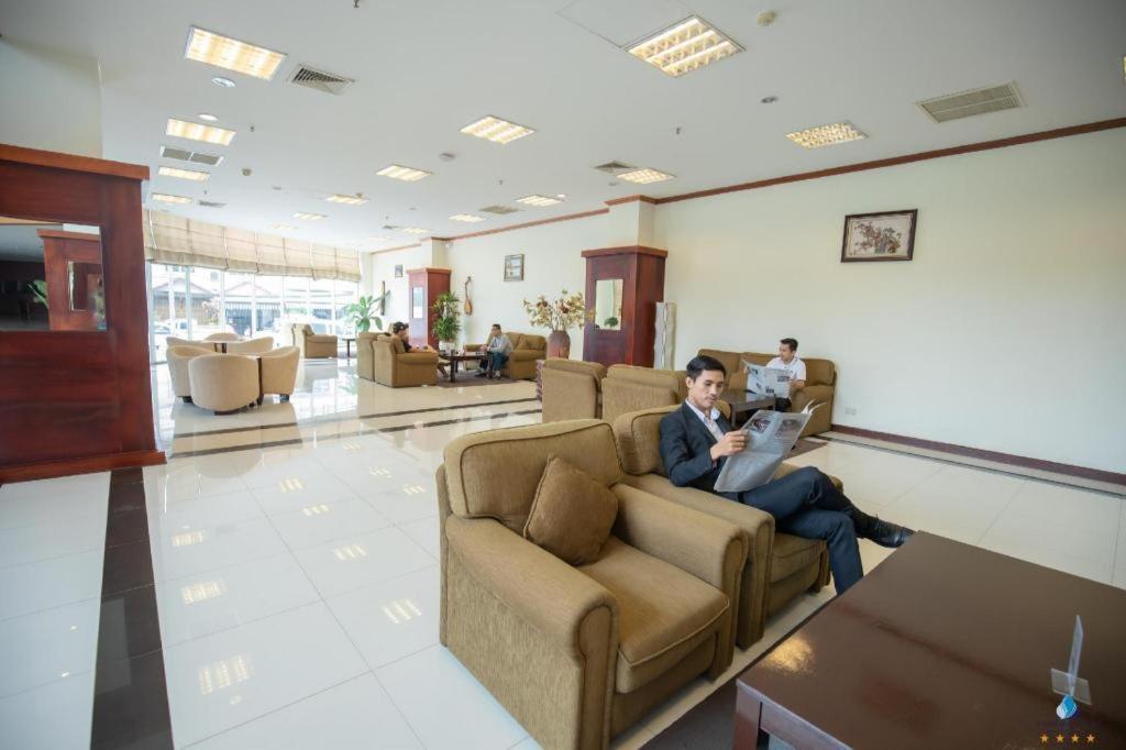 Vientiane Plaza Hotel Экстерьер фото